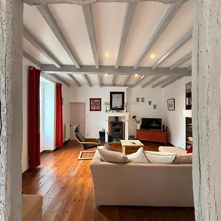 Les Portes Daulnay De Saintonge Aulnay (Charente-Maritime)